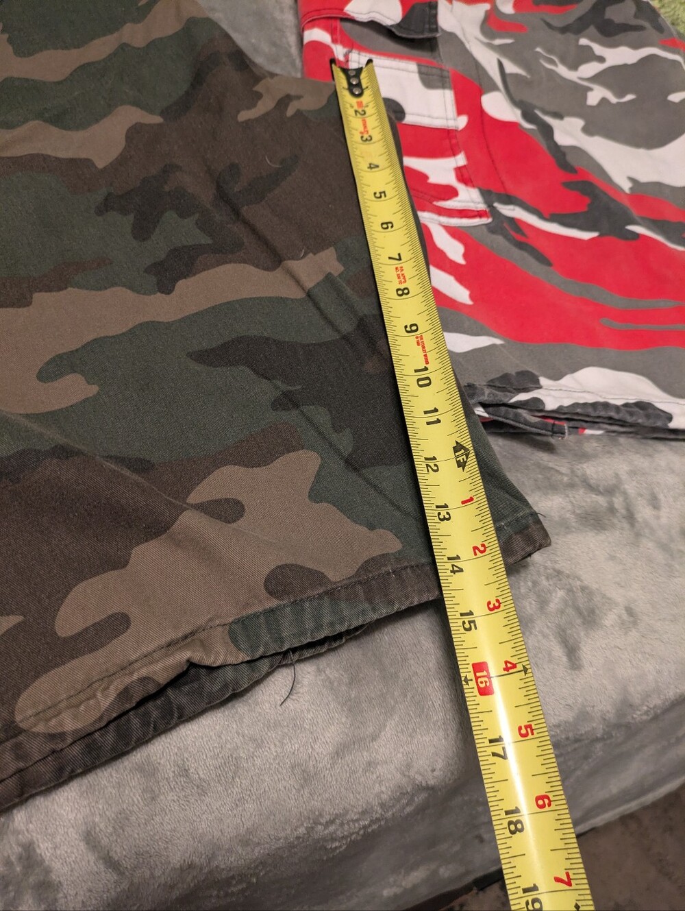 Men’s Camo Cargo Shorts Bundle Size 54 Big & Tall Red Gray & Woodland Camouflage - Picture 9 of 12